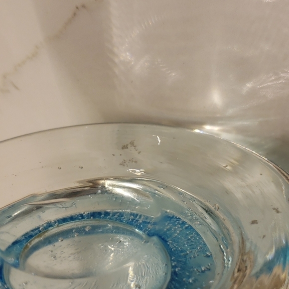 𝅺large glass vase light blue bubbles 10"h x 6"diam. - Picture 10 of 10